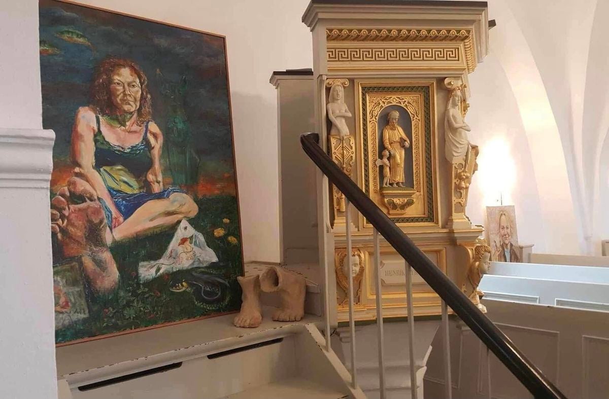 Udstiller Anna Johansen i Rønnebæk Kirke